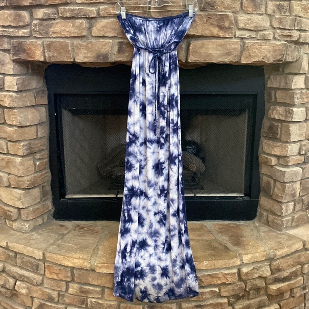 Tart Maternity blue and white maxi dress. Size small